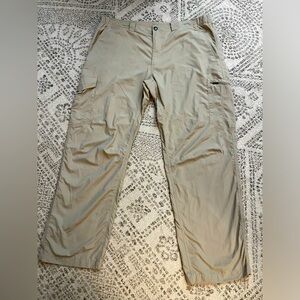 Columbia Omni-Shade Khaki Pants